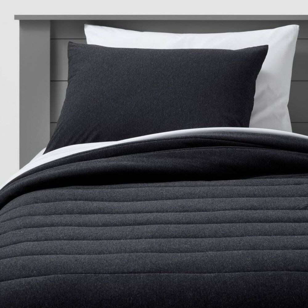 Pillowfort - Twin Channel Jersey Comforter Set Black - Pillowfo Black